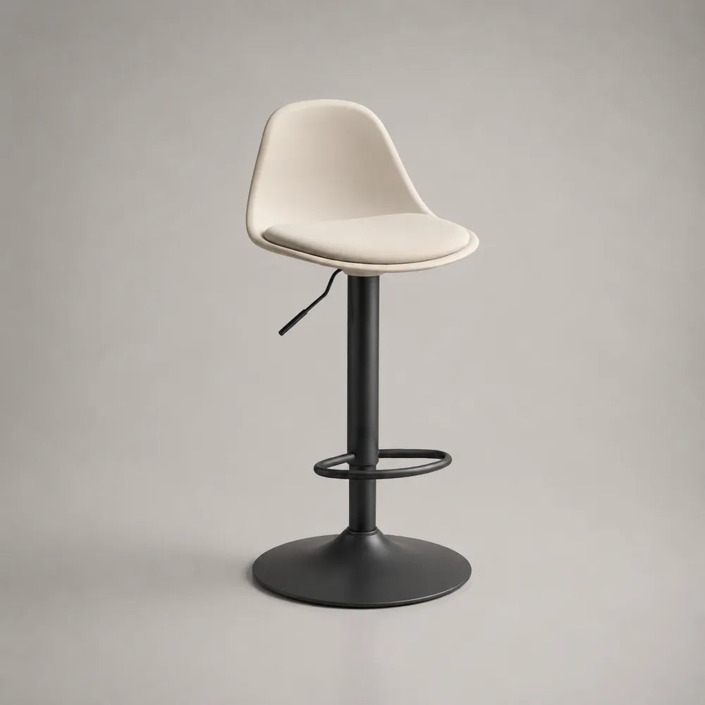 Sgabello da bar regolabile 65-85 cm con seduta in PU beige e struttura in acciaio nero con base circolare e poggiapiedi